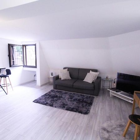 Large Studio Close To Monaco, Bnb Ric' Keys Бюсолей Екстериор снимка