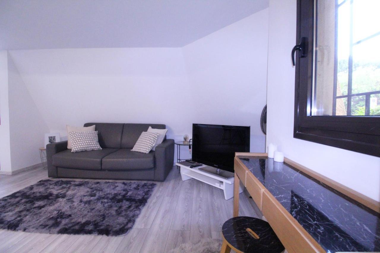 Large Studio Close To Monaco, Bnb Ric' Keys Бюсолей Екстериор снимка