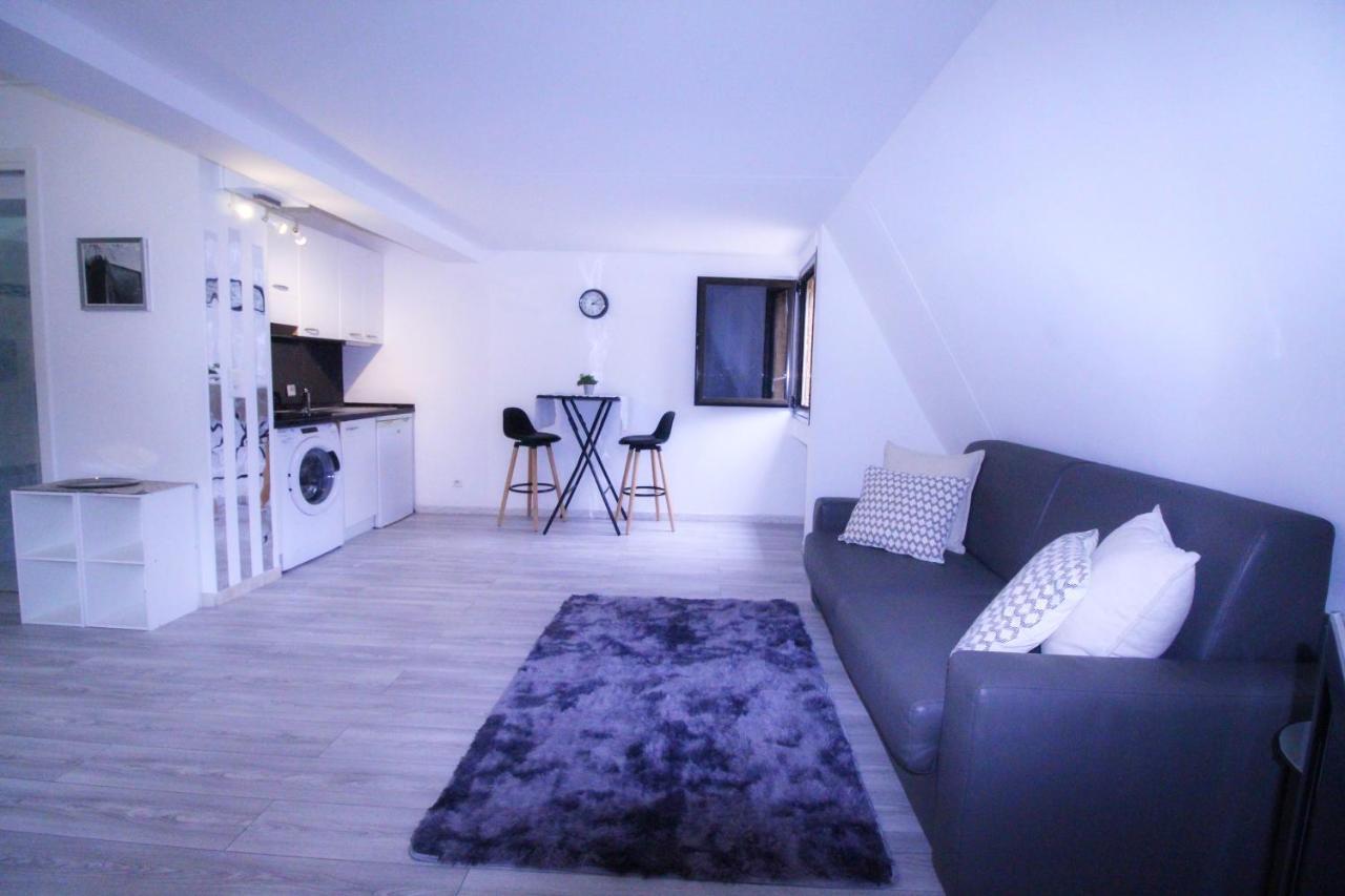 Large Studio Close To Monaco, Bnb Ric' Keys Бюсолей Екстериор снимка